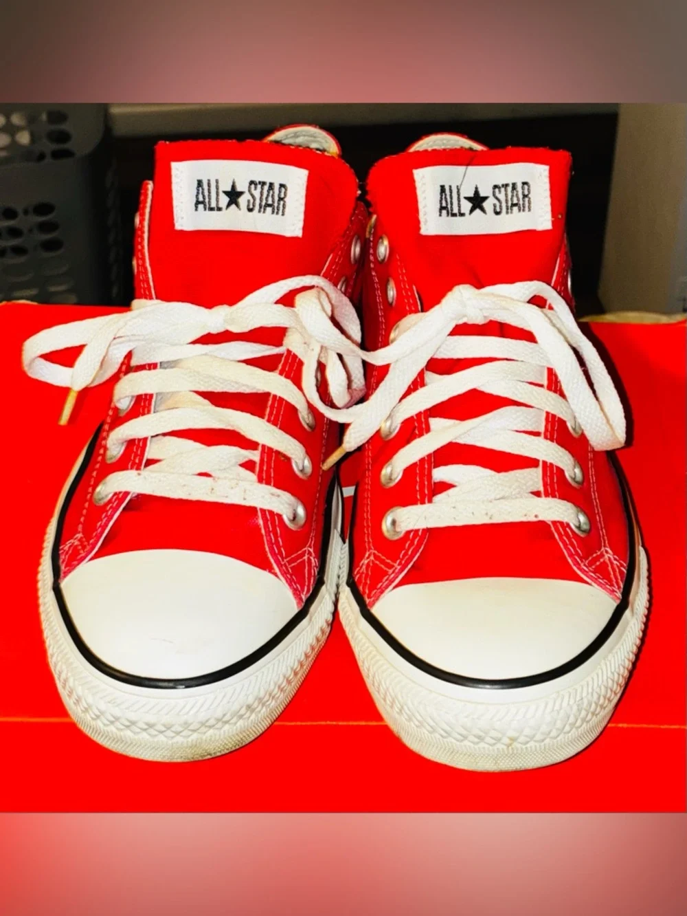 Converse Chuck Taylor All Stars Low Top Sneakers - Picture 2 of 9